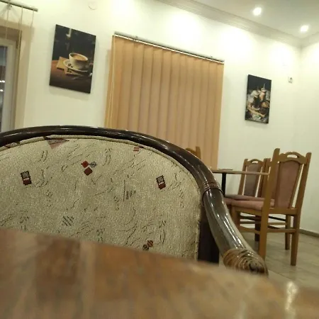 לינה וארוחת בוקר Stefan