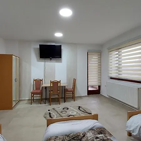 לינה וארוחת בוקר Stefan