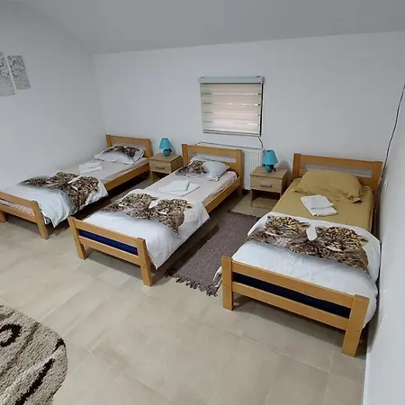 Stefan לינה וארוחת בוקר