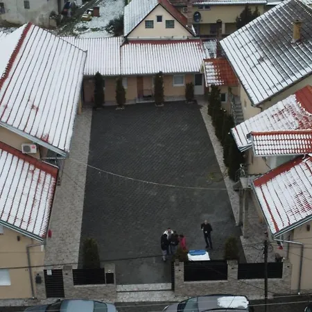 לינה וארוחת בוקר Stefan