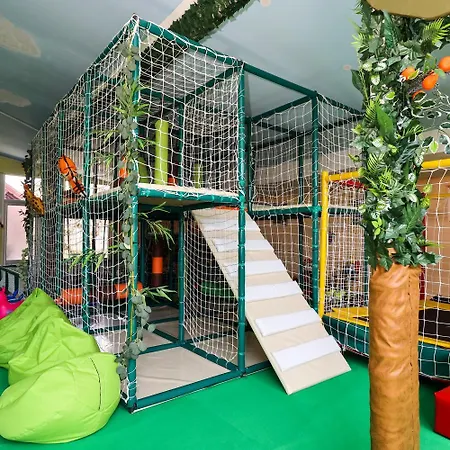 Stefan לינה וארוחת בוקר 3*